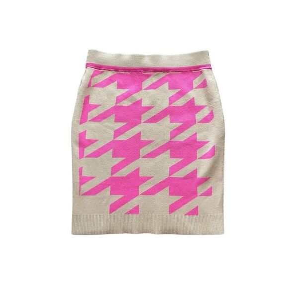 TOCCIN(NY) Pink & Beige Houndstooth Knit Mini Skirt - Size XS - Picture 2 of 6